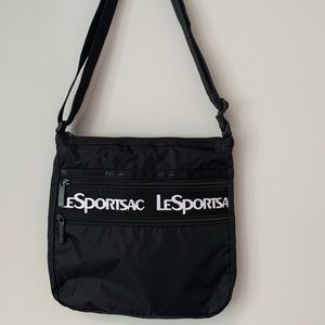 NWOT cross body bag